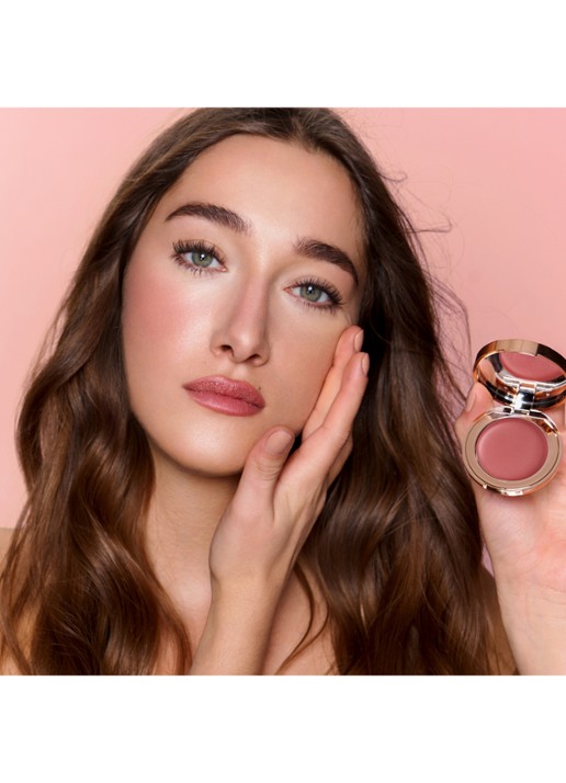 Charlotte Tilbury Pillow Talk Lip And Cheek Glow - lipstick en blush - detail 3 colour of passions