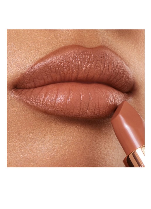 Charlotte Tilbury Super Nudes Lipstick - detail 5 catwalking