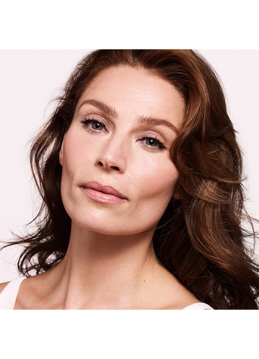 Charlotte Tilbury Wonderglow - primer - detail 2 undefined