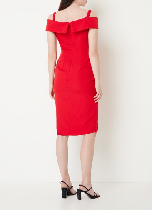 Chi Chi London Bardot off shoulder midi jurk met plooidetail en split - achterkant rood