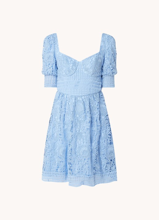 Chi Chi London Mini jurk van kant en rugdecolleté - voorkant 3 lichtblauw