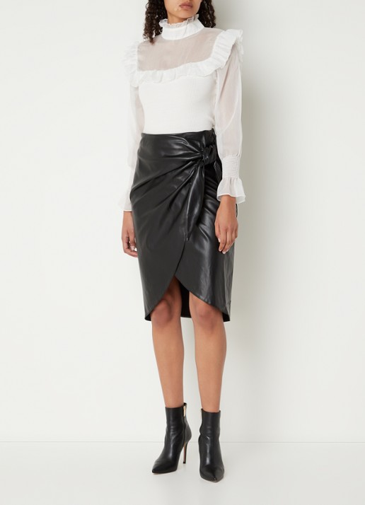 Chi Chi London Ribgebreide top met volant - voorkant 2 wit