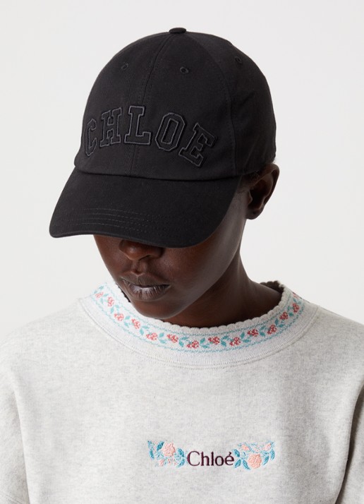 Chloé Signature pet met logoborduring - voorkant 2 zwart