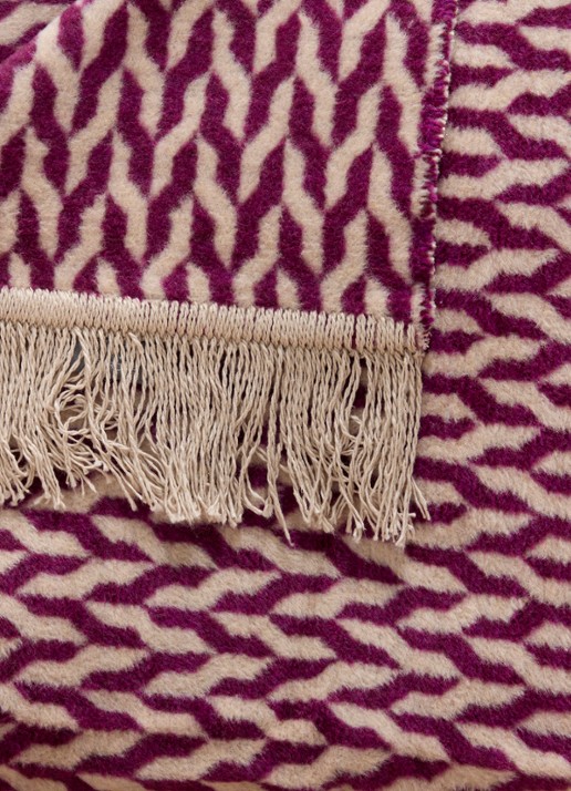 Claudi Aphos Plaid 150 x 200 cm - detail 3 violet