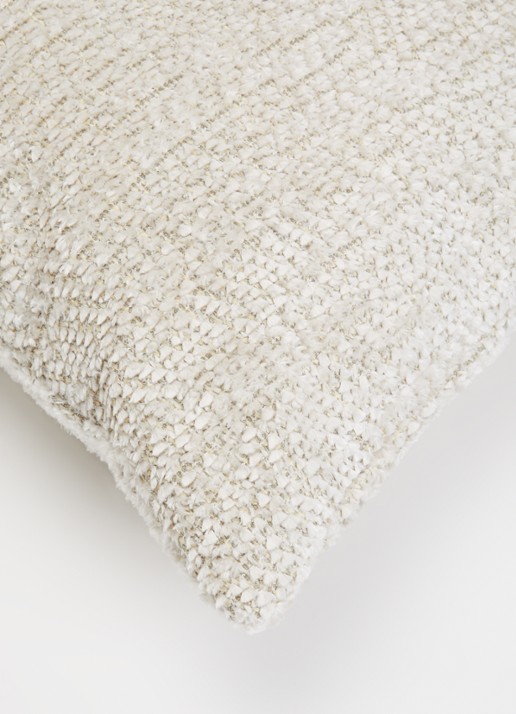 Claudi Lovely sierkussen 60 x 60 cm - detail 4 beige