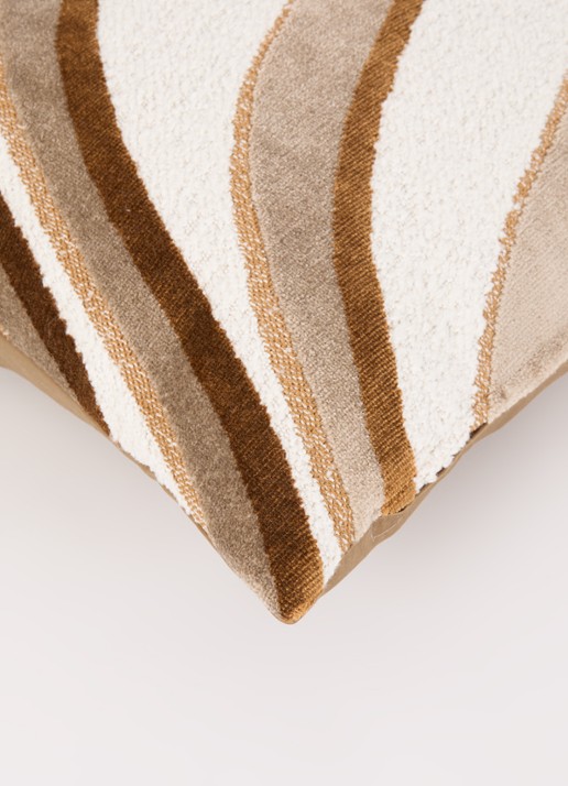Claudi Moretta sierkussen 40 x 60 cm - detail 2 beige