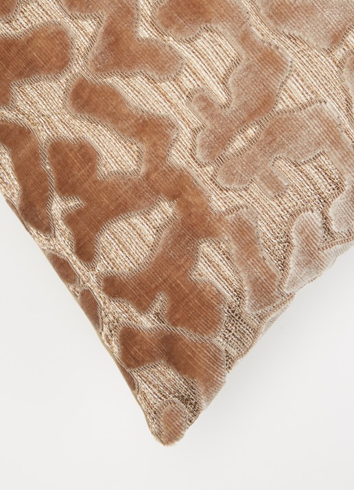 Claudi Talissa sierkussen 45 x 45 cm  - detail 4 beige