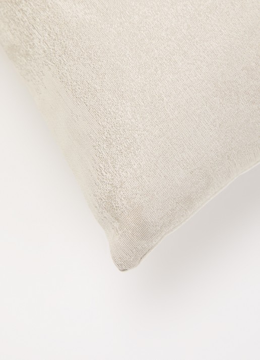 Claudi Vivallo sierkussen 30 x 45 cm  - detail 4 beige