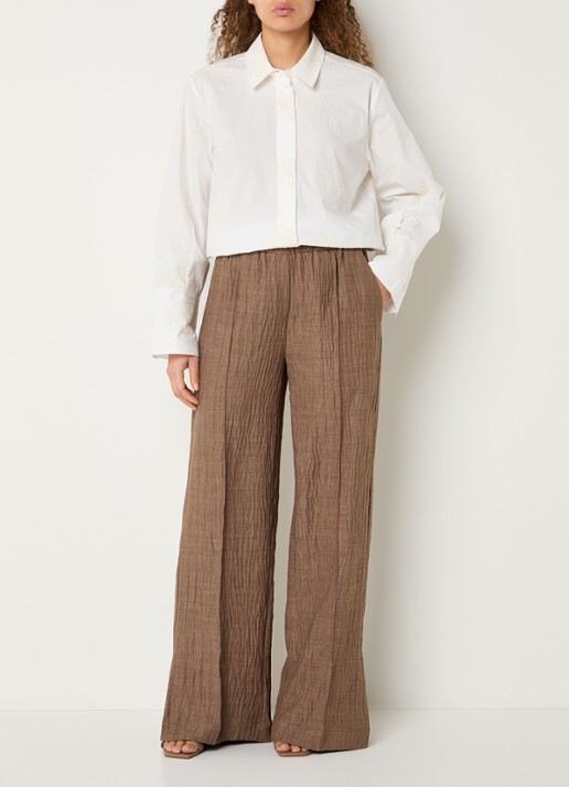 Claudia Sträter Blouse met borduring en trompetmouw - voorkant 3 beige