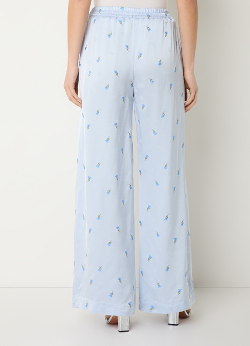 Claudie Pierlot Piste high waist wide fit pantalon van satijn met bloemborduring - achterkant lichtblauw