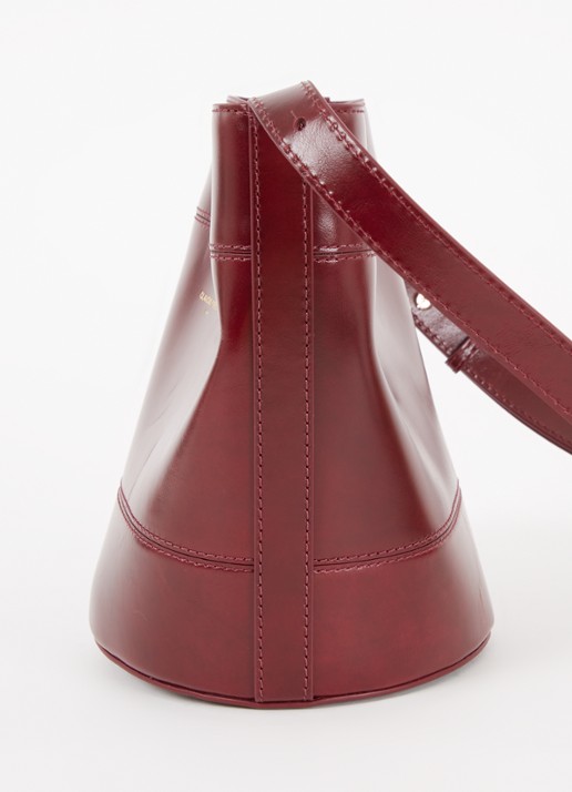 Claudie Pierlot Solveig crossbodytas van kalfsleer - detail 3 bordeauxrood