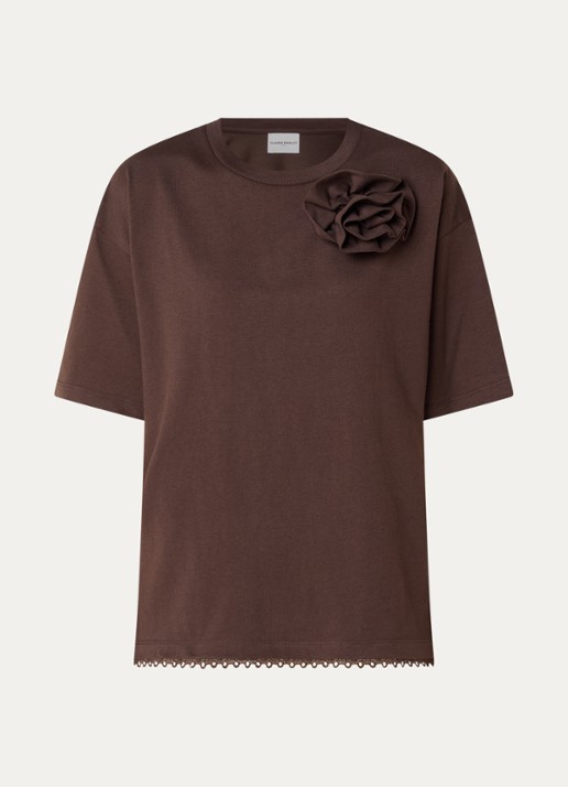 Claudie Pierlot T-shirt met ronde hals en geschulpte zoom - voorkant 3 hazelnootbruin