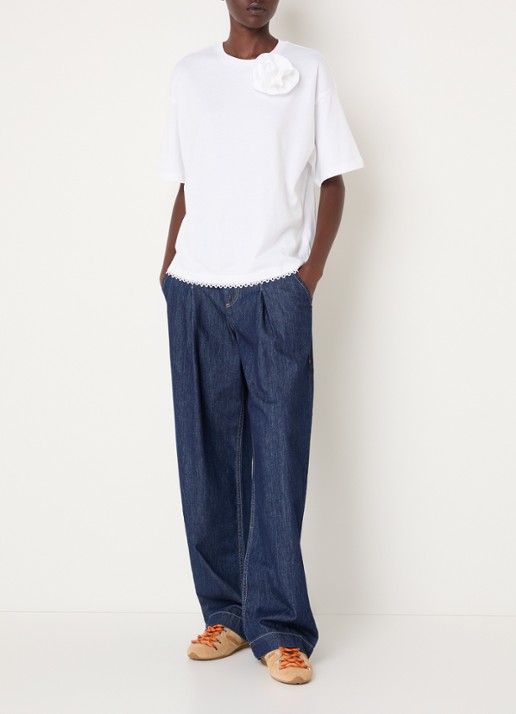 Claudie Pierlot T-shirt met ronde hals en geschulpte zoom - voorkant 4 gebroken wit