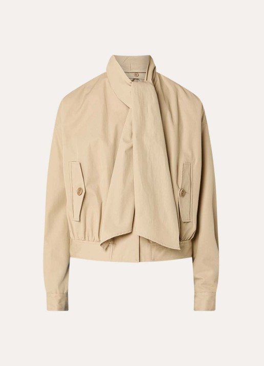 Claudie Pierlot Vally bomberjack met sjaalkraag - voorkant 2 zand