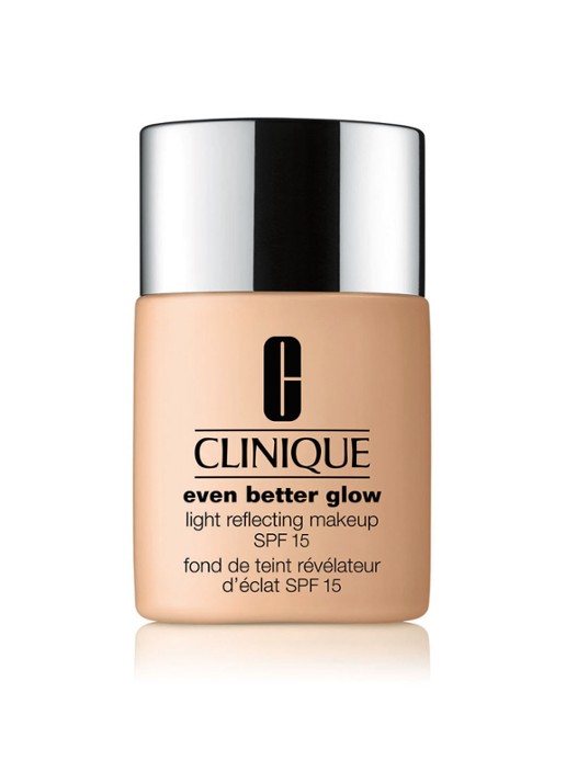 Clinique Even Better Glow Light Reflecting Makeup SPF 15 - foundation - voorkant cn 74 beige