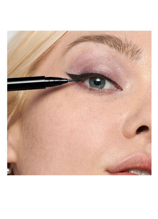 Clinique High Impact Easy Liquid Liner - eyeliner - detail 4 01 - black