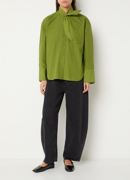 CLOSED Blouse met borstzakken en strikkraag - voorkant 2 groen