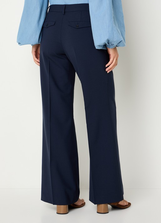 CLOSED Flye low waist flared fit pantalon in wolblend met klepzakken - achterkant 3 donkerblauw