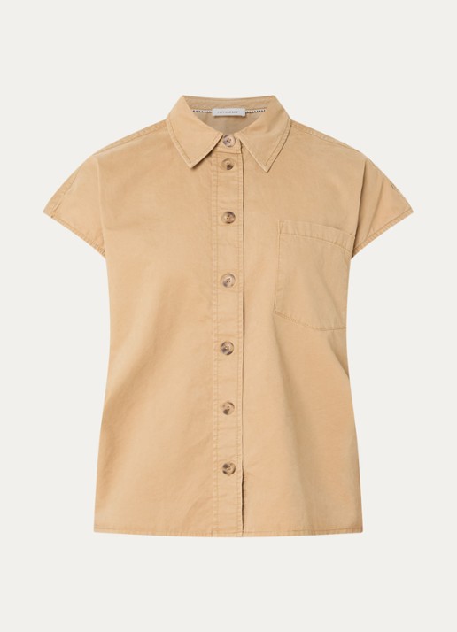 Co'Couture Evelyn mouwloze blouse met borstzak - voorkant camel