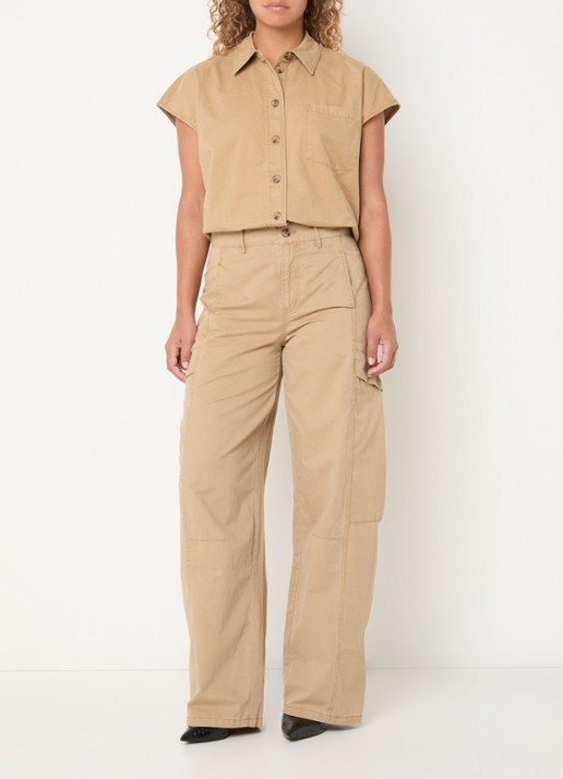 Co'Couture Evelyn mouwloze blouse met borstzak - voorkant 2 camel