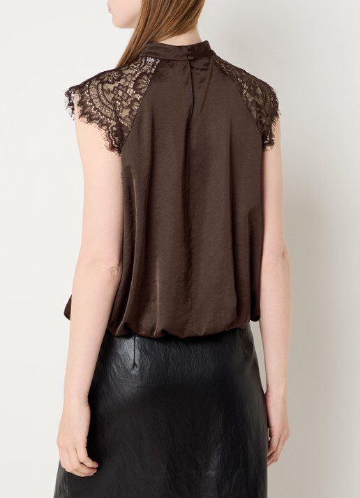Co'Couture IdunCC top van satijn met details van kant - achterkant donkerbruin