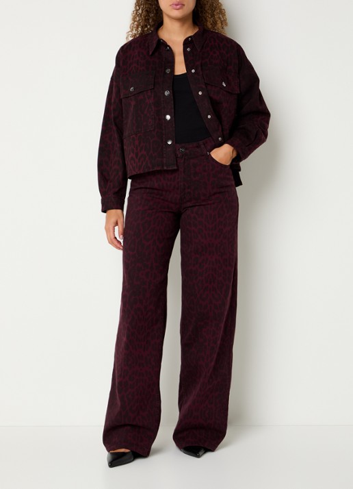 Co'Couture Leo high waist wide leg jeans met panterprint - voorkant 5 bordeauxrood