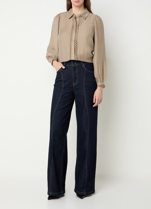Co'Couture Tassy blouse met structuur - voorkant 2 zand