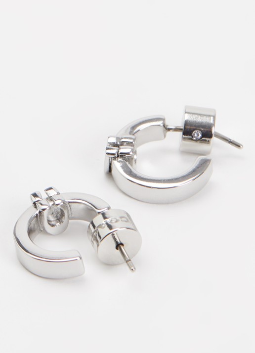 Coach C Huggie oorringen - detail zilver