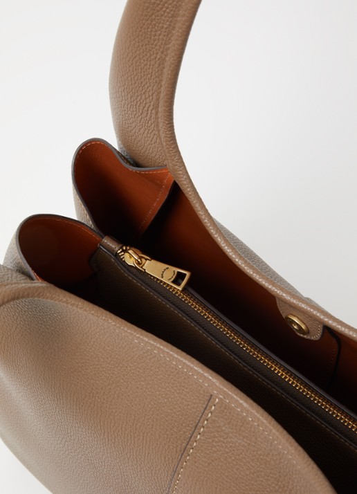Coach Lana schoudertas van leer met logo - detail 4 lichtbruin