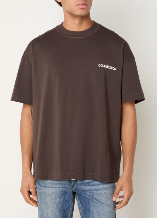 Cole Buxton Sportswear T-shirt met logo- en backprint - achterkant bruin