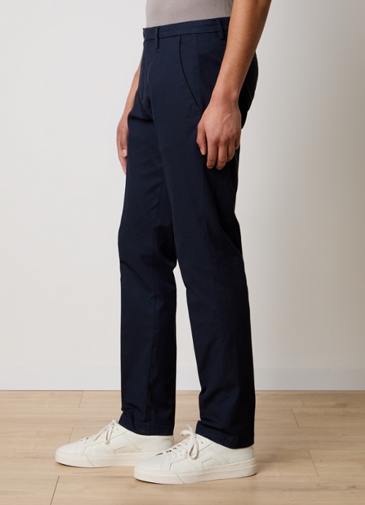 Corneliani Slim fit chino in linnenblend met steekzakken - detail 2 donkerblauw