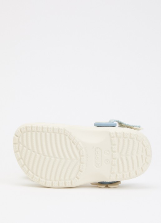 Crocs Classic Denim Clog instapper met applicatie  - detail 3 wit