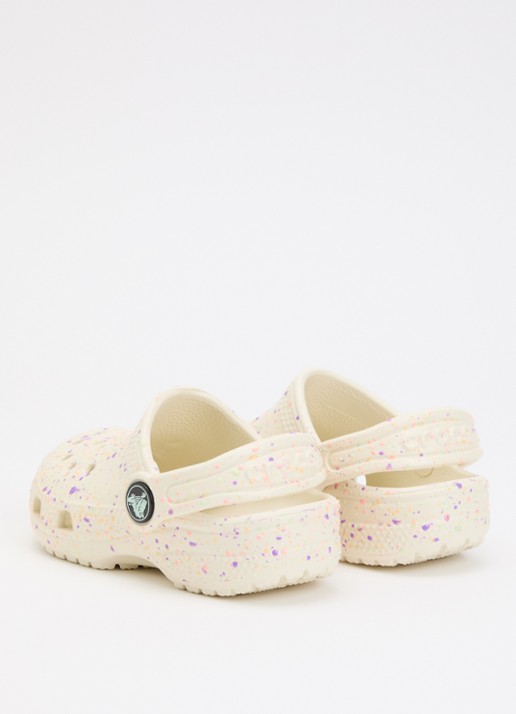 Crocs Classic Glow Paint Splatter Clog instapper met logo  - achterkant 3 beige