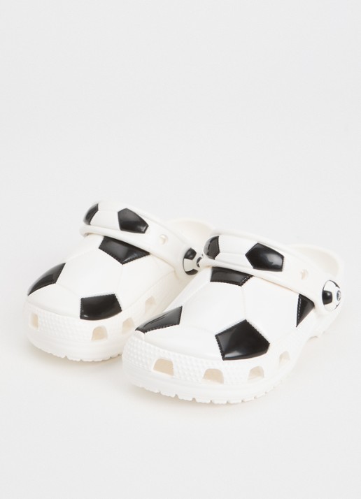 Crocs Classic Soccer Ball Clog instapper - voorkant 3 wit