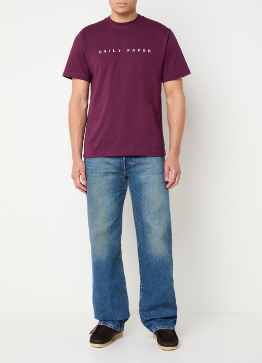 Daily Paper Alias T-shirt met logo- en backprint - voorkant 2 aubergine