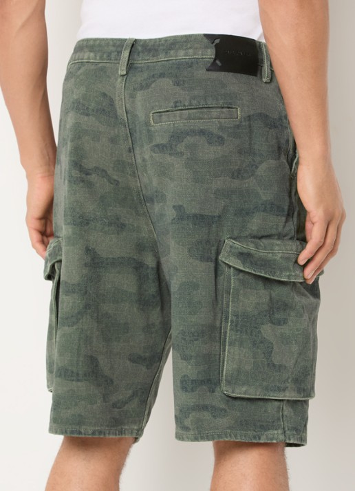 Daily Paper Straight fit korte cargobroek met camouflageprint - achterkant legergroen