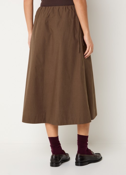 Damson Madder Caspia midi rok met steekzakken - achterkant 2 chocoladebruin