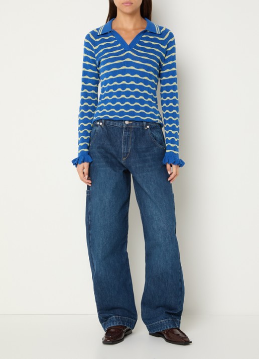 Damson Madder Silvia fijngebreide trui in merino wolblend - voorkant 4 blauw