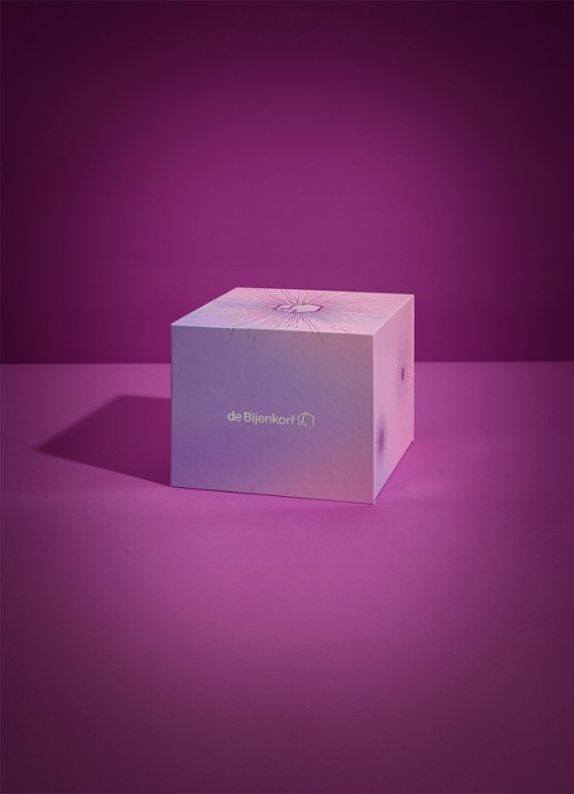 de Bijenkorf Beauty Box t.w.v. €220 - voorkant 2 undefined