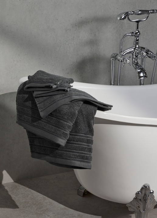 de Bijenkorf Home Evolution badhanddoek - 580 gr/m2 - 60 x 110 cm - voorkant 4 antraciet