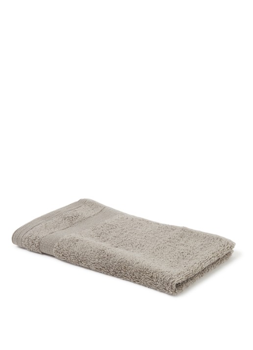 de Bijenkorf Home  Softness gastendoek - 600 gr/m2 - 30 x 50 cm - voorkant 2 grijs