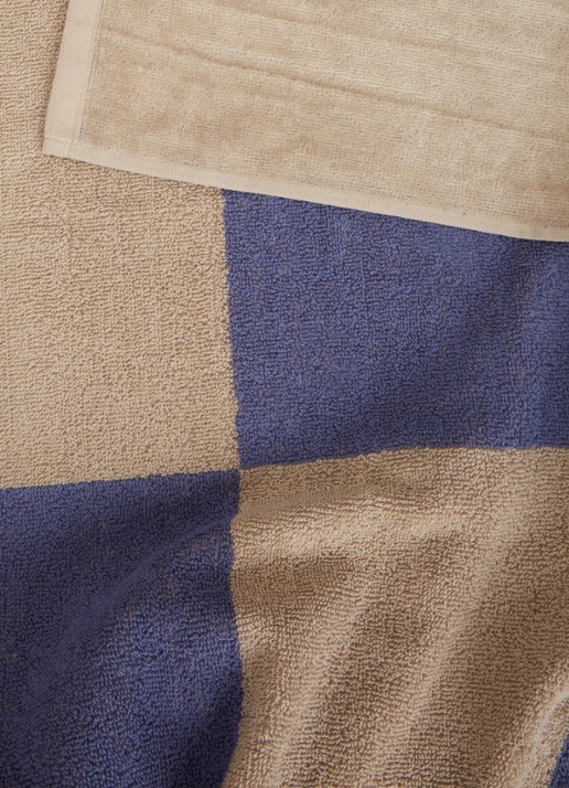 de Bijenkorf Home Strandlaken van  katoen -  400 gr/m2 - 100 x 180 cm - voorkant 2 paars