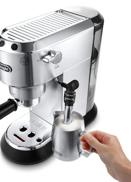 DeLonghi Dedica espressomachine EC685.M - detail 2 zilver