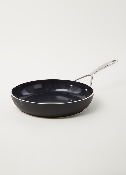 Demeyere Alu Pro 5 Ceraforce koekenpan Ø28 cm - voorkant 2 zwart