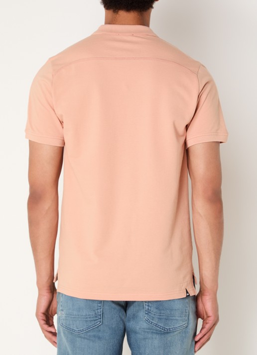 Denham Brian regular fit polo met logoborduring - achterkant abrikoos