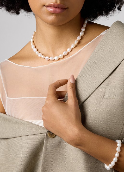 Diamond Point Geelgouden parel collier Rivièra - voorkant 2 geelgoud