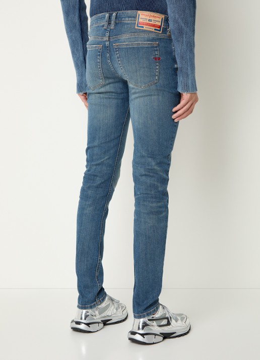 Diesel 1979 Sleenker skinny jeans met donkere wassing - achterkant indigo