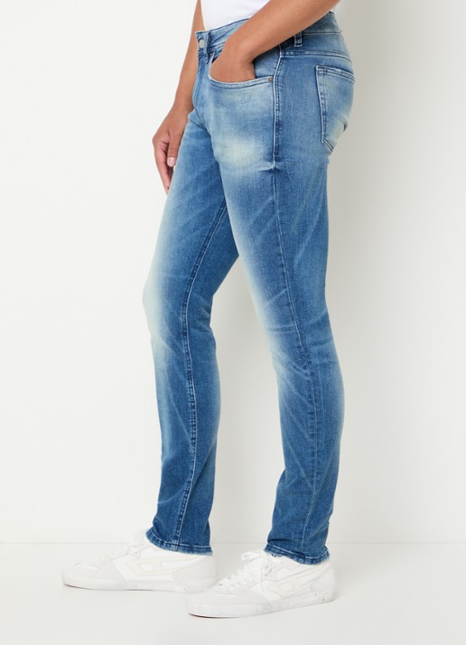 Diesel 1979 Sleenker skinny jeans met medium wassing en verwassen afwerking - detail 2 indigo