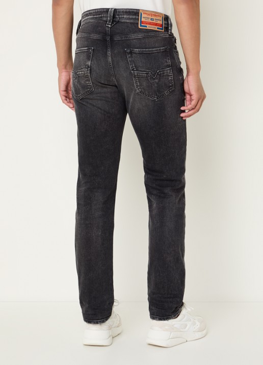 Diesel 1986 Larkee slim fit jeans met gekleurde wassing - achterkant 5 zwart