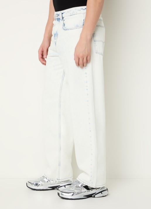 Diesel 2001 D-Marco loose fit jeans met steekzakken - detail 2 lichtblauw